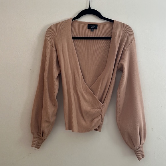 VICI | Kith Sweater - Picture 4 of 7